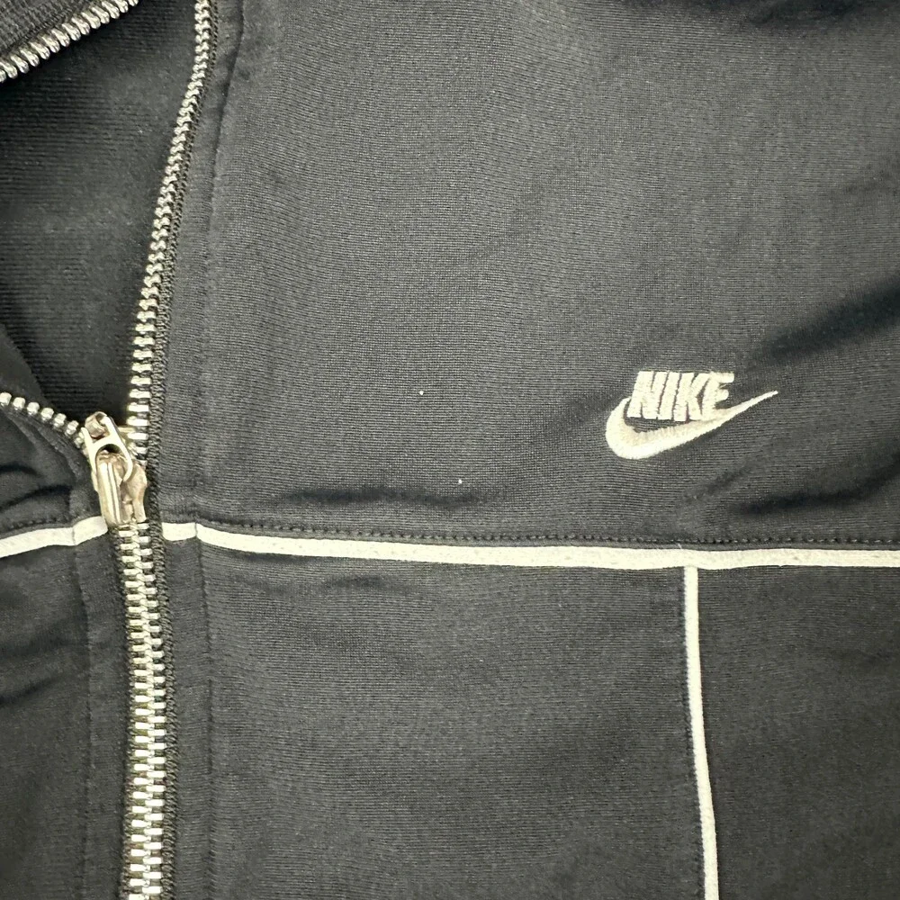 Nike jacket size